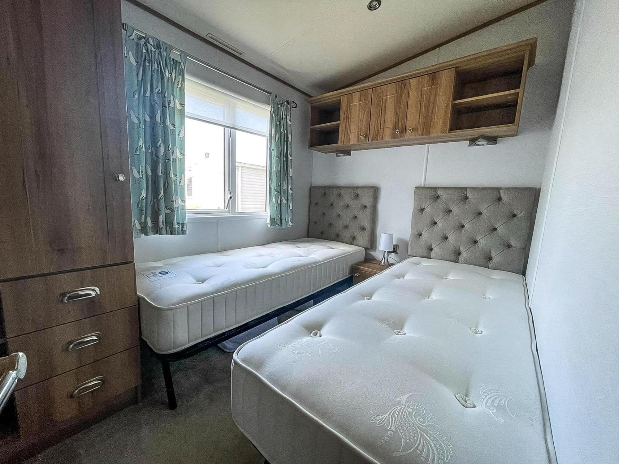 Beautiful Caravan With Decking At Carlton Meres Holiday Park, Suffolk Ref 60022M Saxmundham Zewnętrze zdjęcie