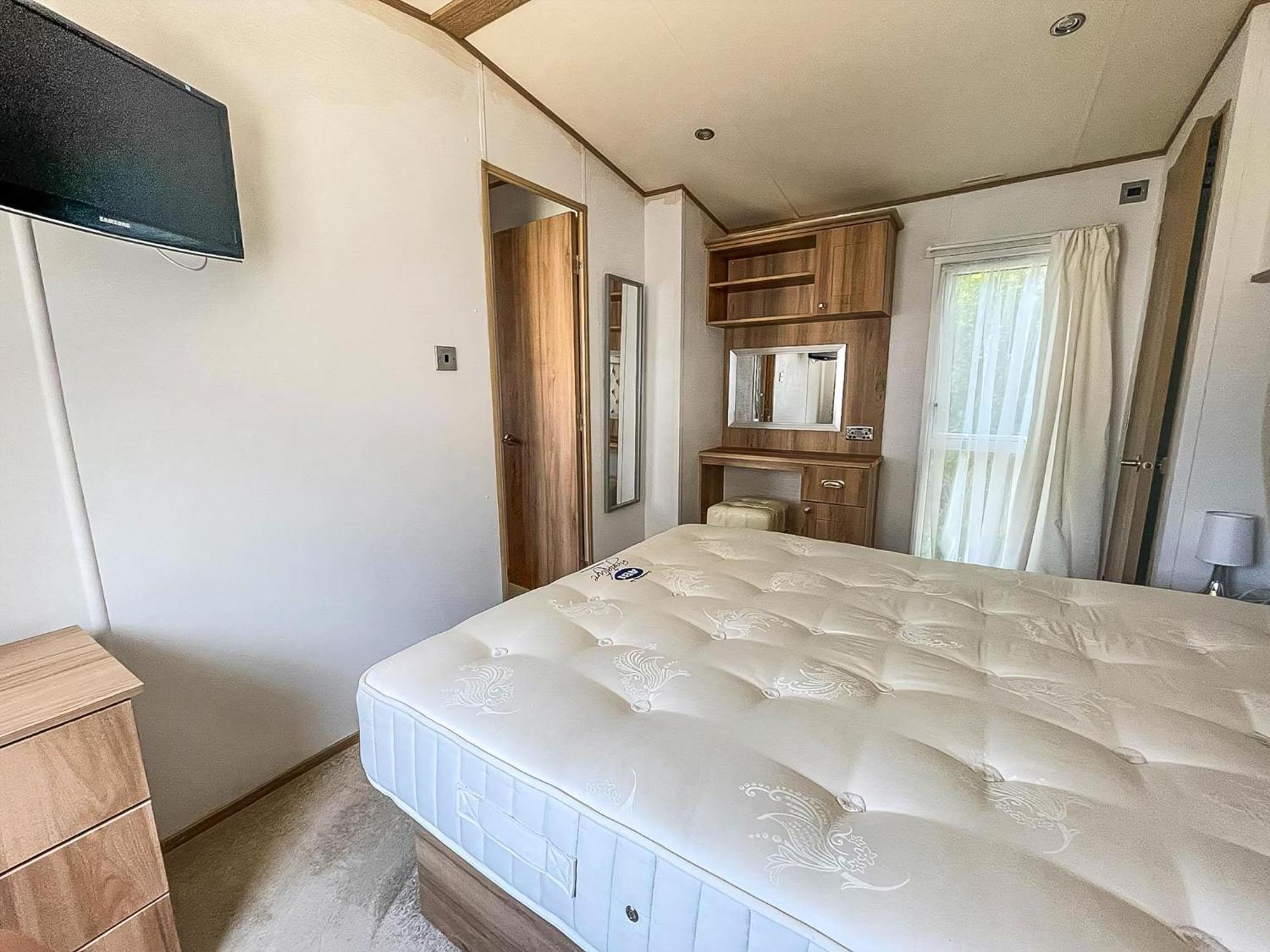 Beautiful Caravan With Decking At Carlton Meres Holiday Park, Suffolk Ref 60022M Saxmundham Zewnętrze zdjęcie